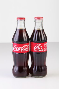 Coca Cola şişeleri