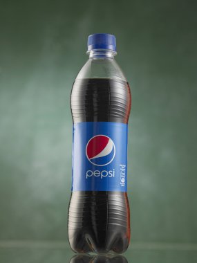 pepsi cola şişesi