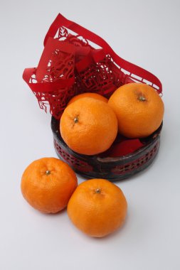 Mandarin portakal kap içinde