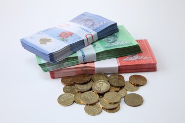 Beyaz üzerine Malezya Ringiti