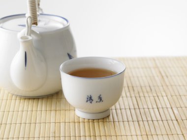 çaydanlık ve bardak