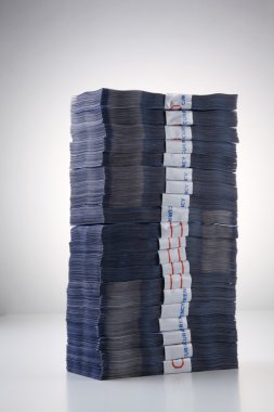 Beyaz üzerine Malezya Ringiti