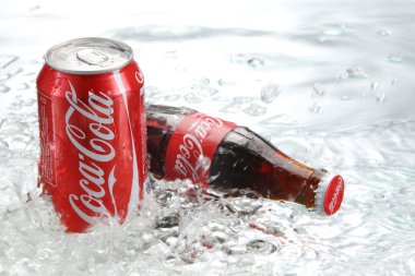 Coca Cola şişeleri