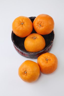 Mandarin portakal kap içinde