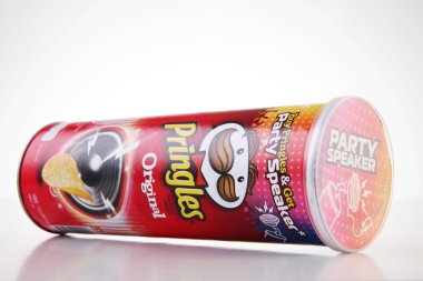 Pringles chips package