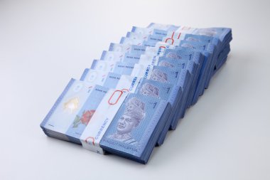 Beyaz üzerine Malezya Ringiti