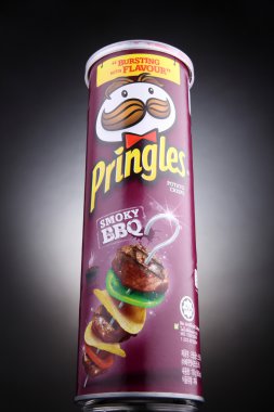 Pringles cips paketi