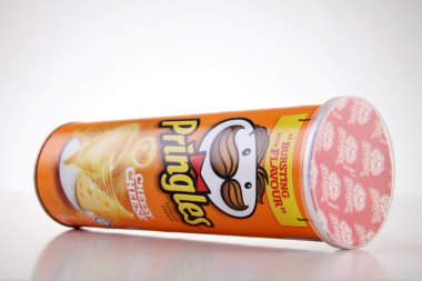 Pringles chips package