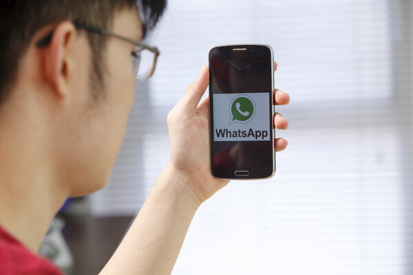 Phone with runnig app in hands