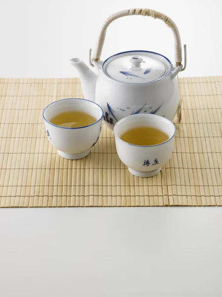 Tea pot and cups — Stock Photo, Image