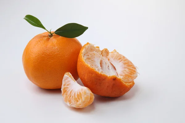 Mandarin and half open — Stock Photo, Image