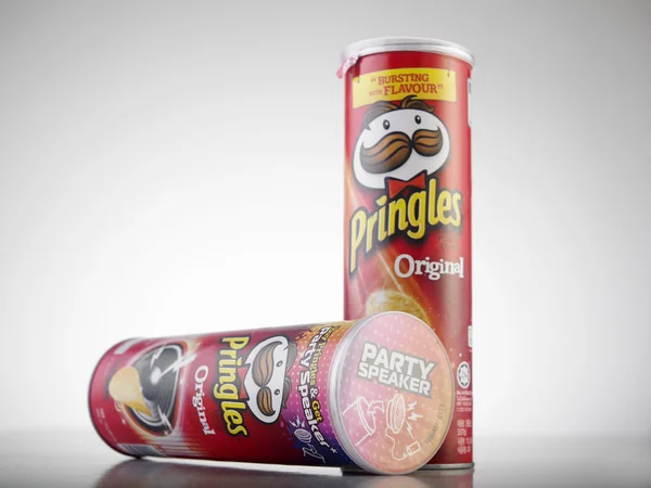 Pringles chips packages — Stock Photo, Image