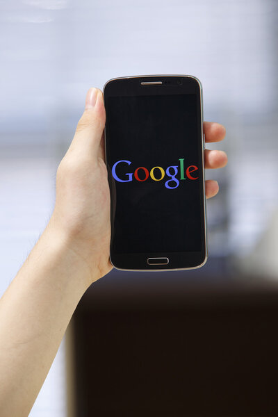 Phone with runnig app in hands