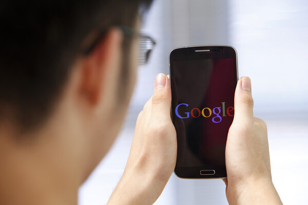 Phone with runnig app in hands