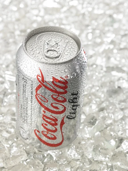 Coca cola can — Stock Photo, Image