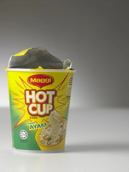 Maggi intant cup noodle — Stockfoto