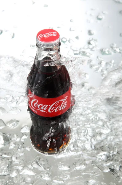 Láhev coca cola — Stock fotografie