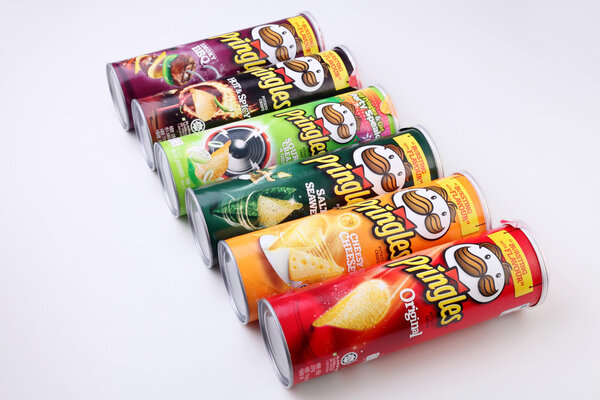 Pringles chips packages
