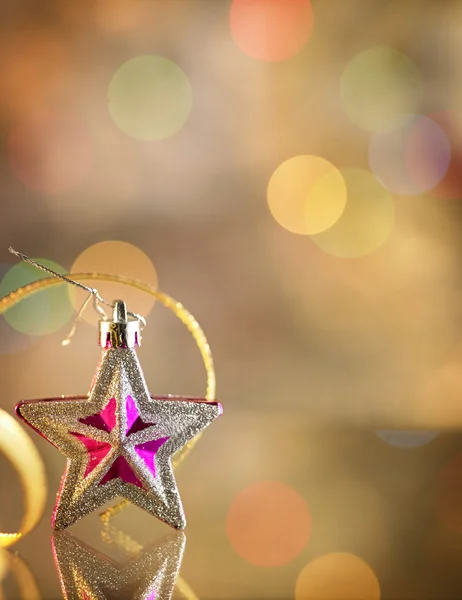 Goldener Sternenschmuck — Stockfoto