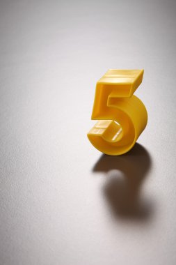 Beş numaralı sarı