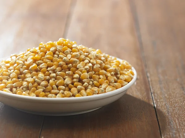 Yellow dry corn — Stock Photo, Image