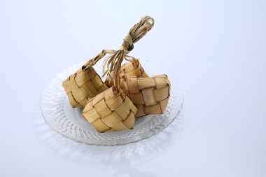 Ketupat - doğal pirinç kaplama