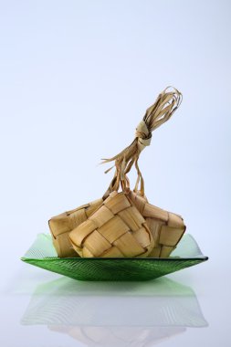 Ketupat - doğal pirinç kaplama