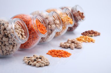 kaplarda çeşitli fasulye