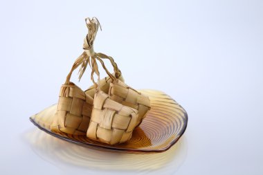 Ketupat - doğal pirinç kaplama