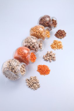 kaplarda çeşitli fasulye