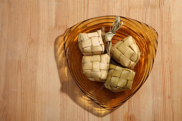 Ketupat - tripa de arroz natural — Fotografia de Stock