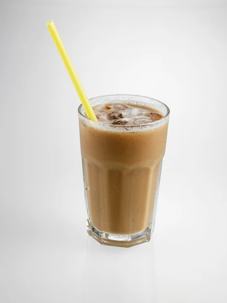 Süt çay buz ile — Stok fotoğraf