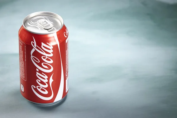 Coca cola can — Stock Photo, Image