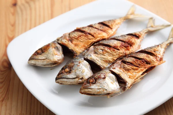 Diepe gebakken ikan kembung — Stockfoto