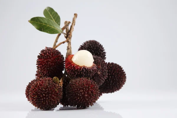 Pulasan 或 kapulasan 的水果 — 图库照片