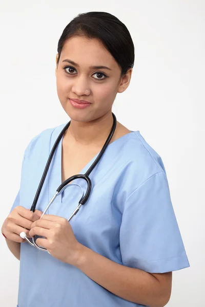 Retrato de la enfermera o del médico con estetoscopio —  Fotos de Stock