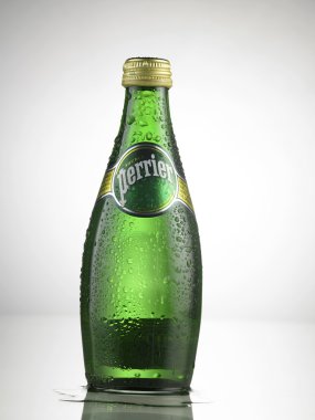 Perrier suyu şişe