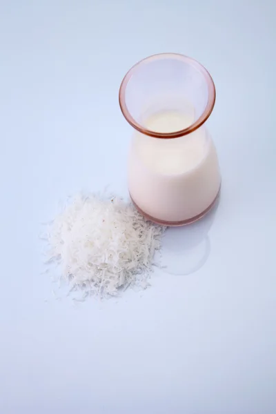Vaso di latte di cocco — Foto Stock