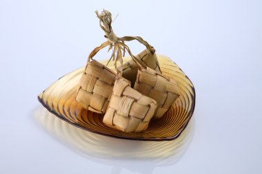 Ketupat - doğal pirinç kaplama