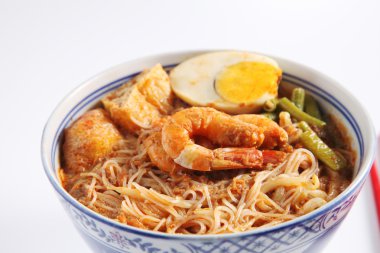 karides curry erişte