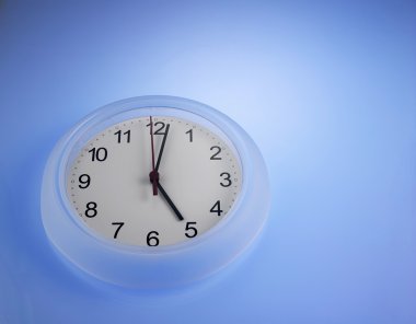 Bir analog saat yakın çekim