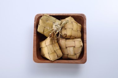 Ketupat - doğal pirinç kaplama