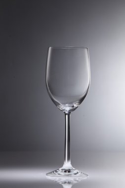 boş şarap kadehi
