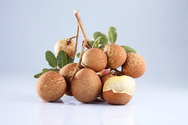 Fresh logan fruits — Stock Photo, Image