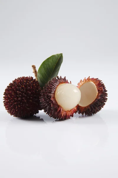 Owoce Pulasan lub kapulasan — Zdjęcie stockowe