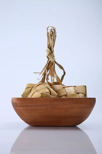 Ketupat - doğal pirinç kaplama — Stok fotoğraf