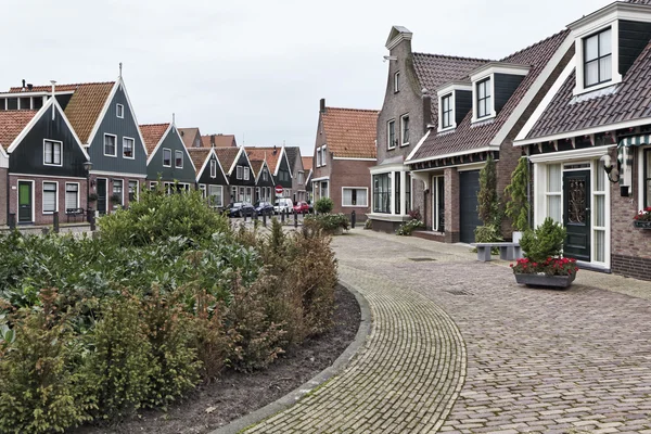 Hollande, Volendam, vieilles maisons en pierre — Photo