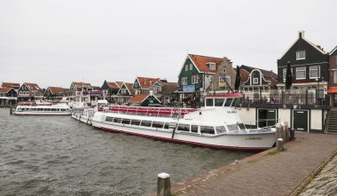 Holland, Volendam (Amsterdam); 9 Ekim 2011, feribot liman - Editörden