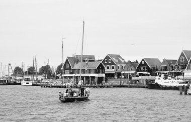 Holland, Volendam (Amsterdam); 9 Ekim 2011, tekneler limanda - Editörden