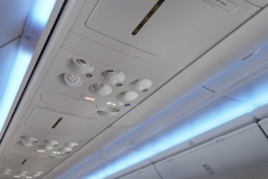 İtalya, uçak kabin yok Sigara İçilmez işareti ile